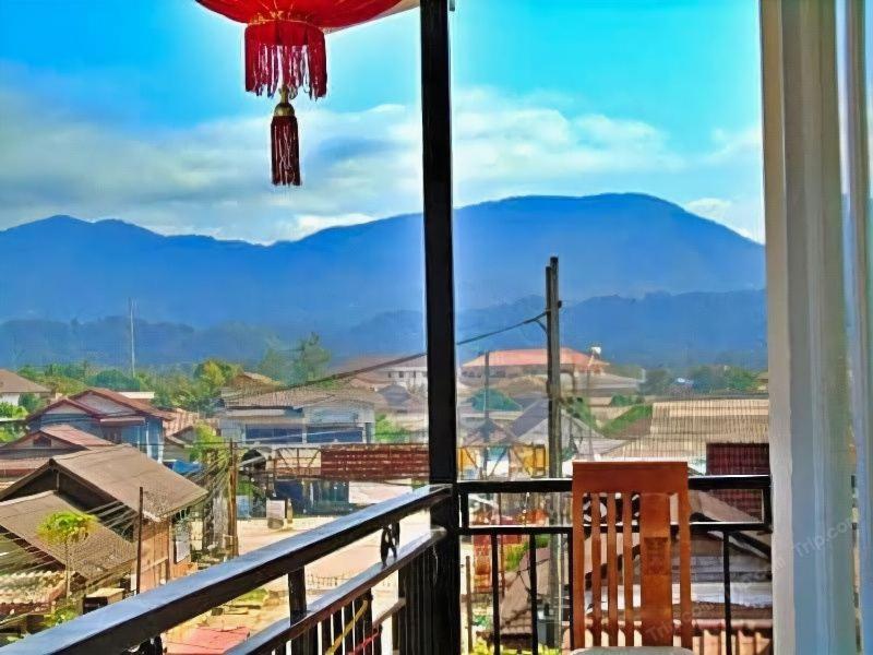 Downtown Vang Vieng Hotel Exterior foto